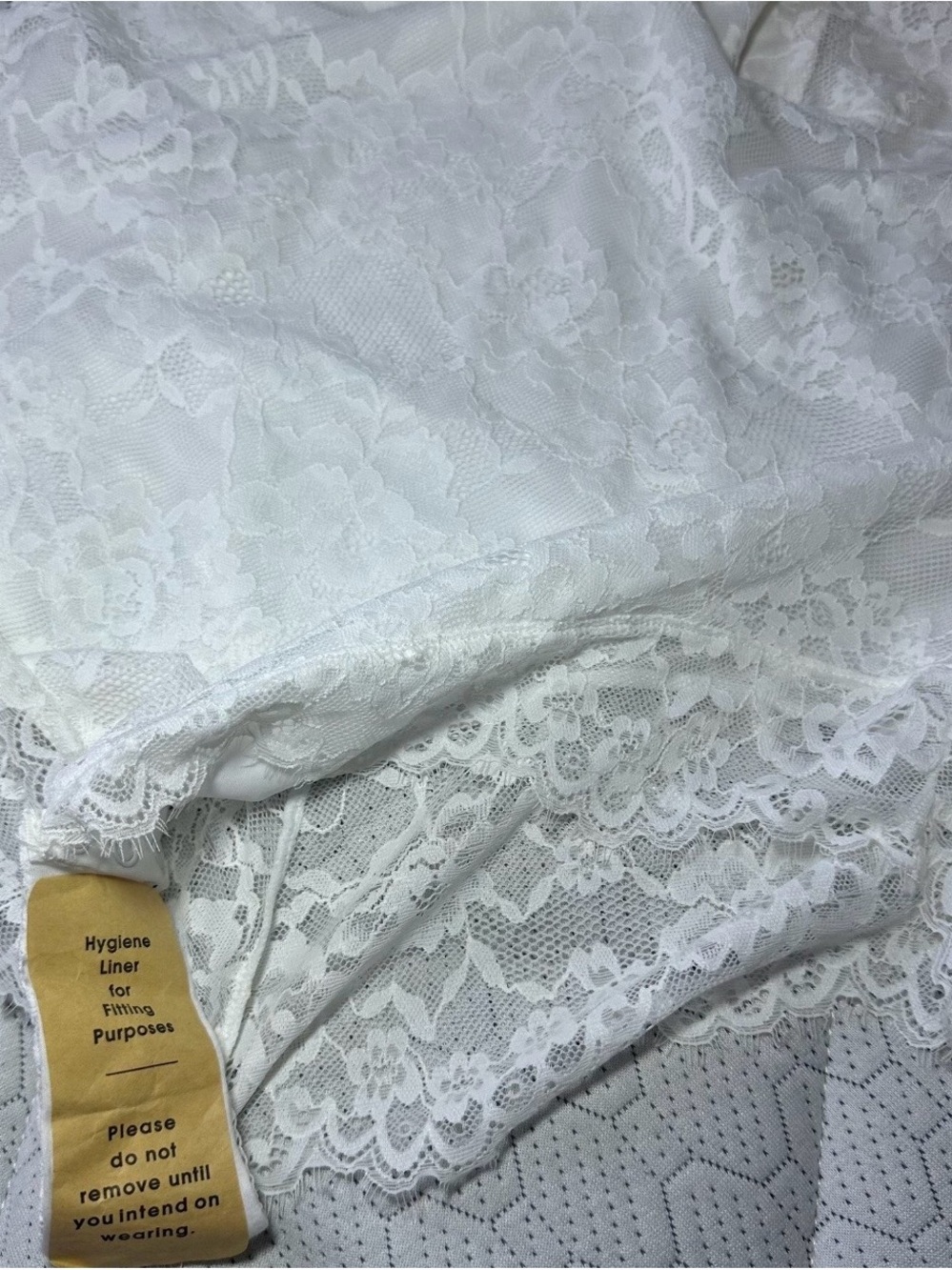 Popilush Lace Bodysuit - Picture 5 of 8